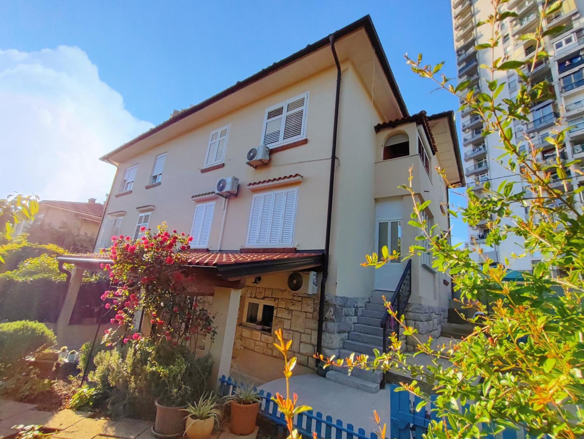 House Torretta *